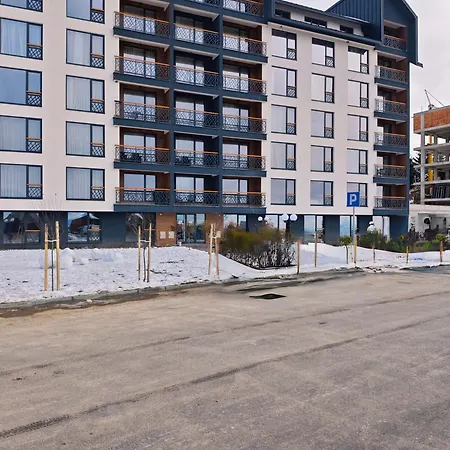 Harmony, Hill A85 Apartman