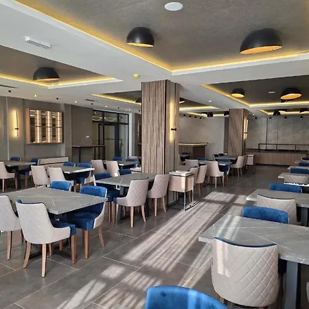 Harmony, Hill A85 Apartman *